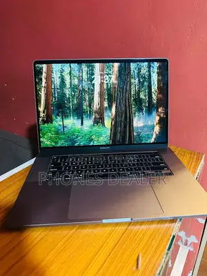 Laptop Apple MacBook Pro 2019 16GB Intel Core i7 SSD 512GB