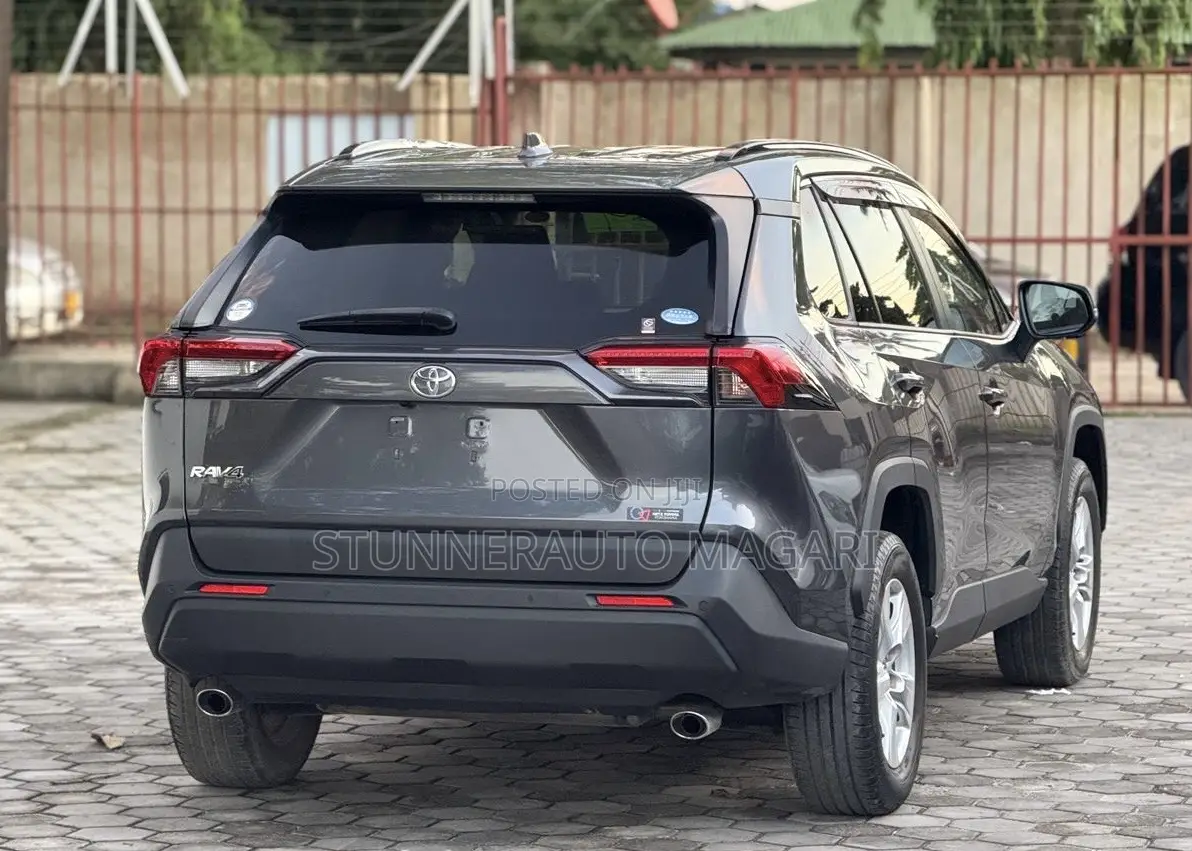 Toyota RAV4 2019 Gray