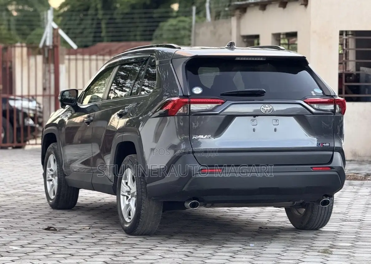 Toyota RAV4 2019 Gray