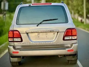 Toyota Land Cruiser HDJ 100 2000 Silver
