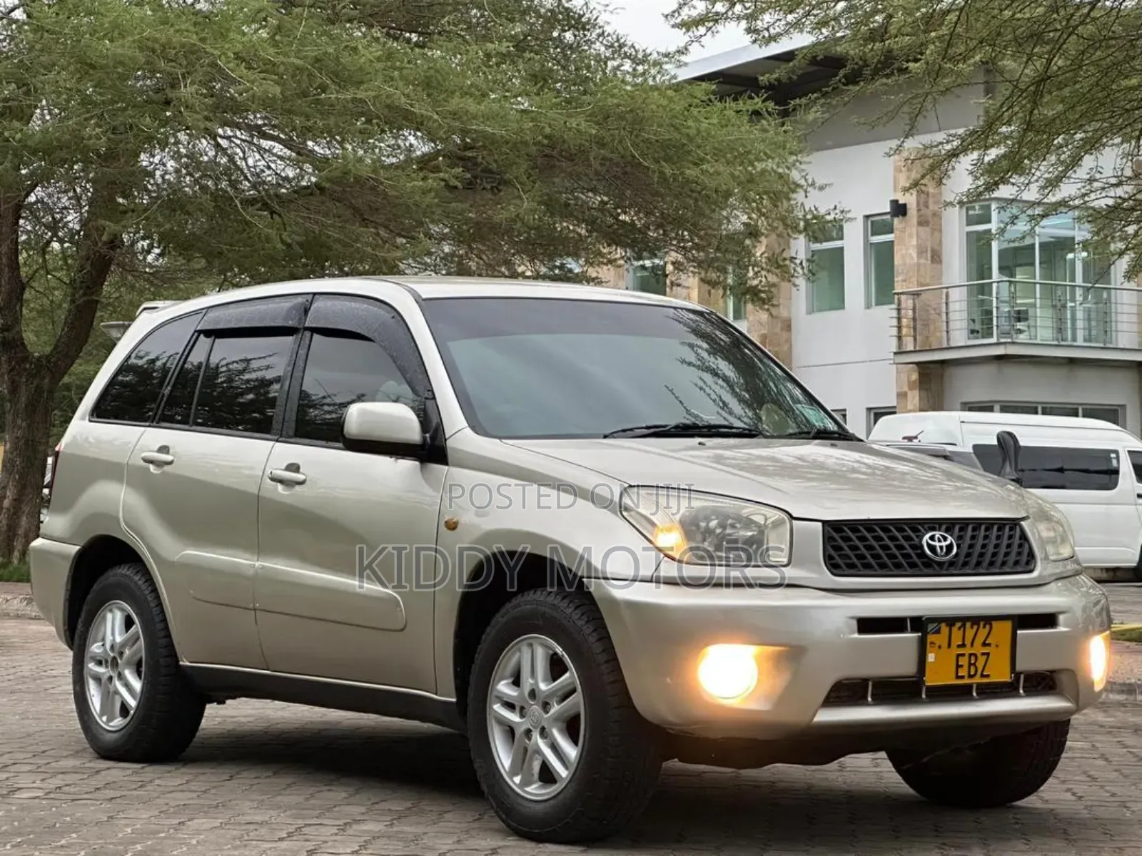 Toyota RAV4 2005 Gold
