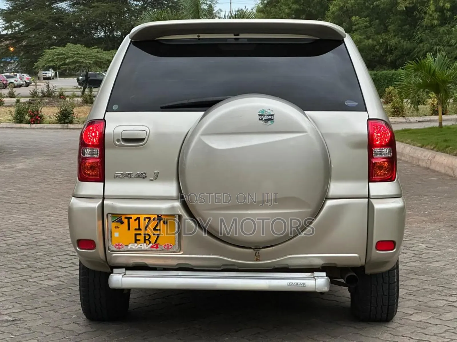 Toyota RAV4 2005 Gold