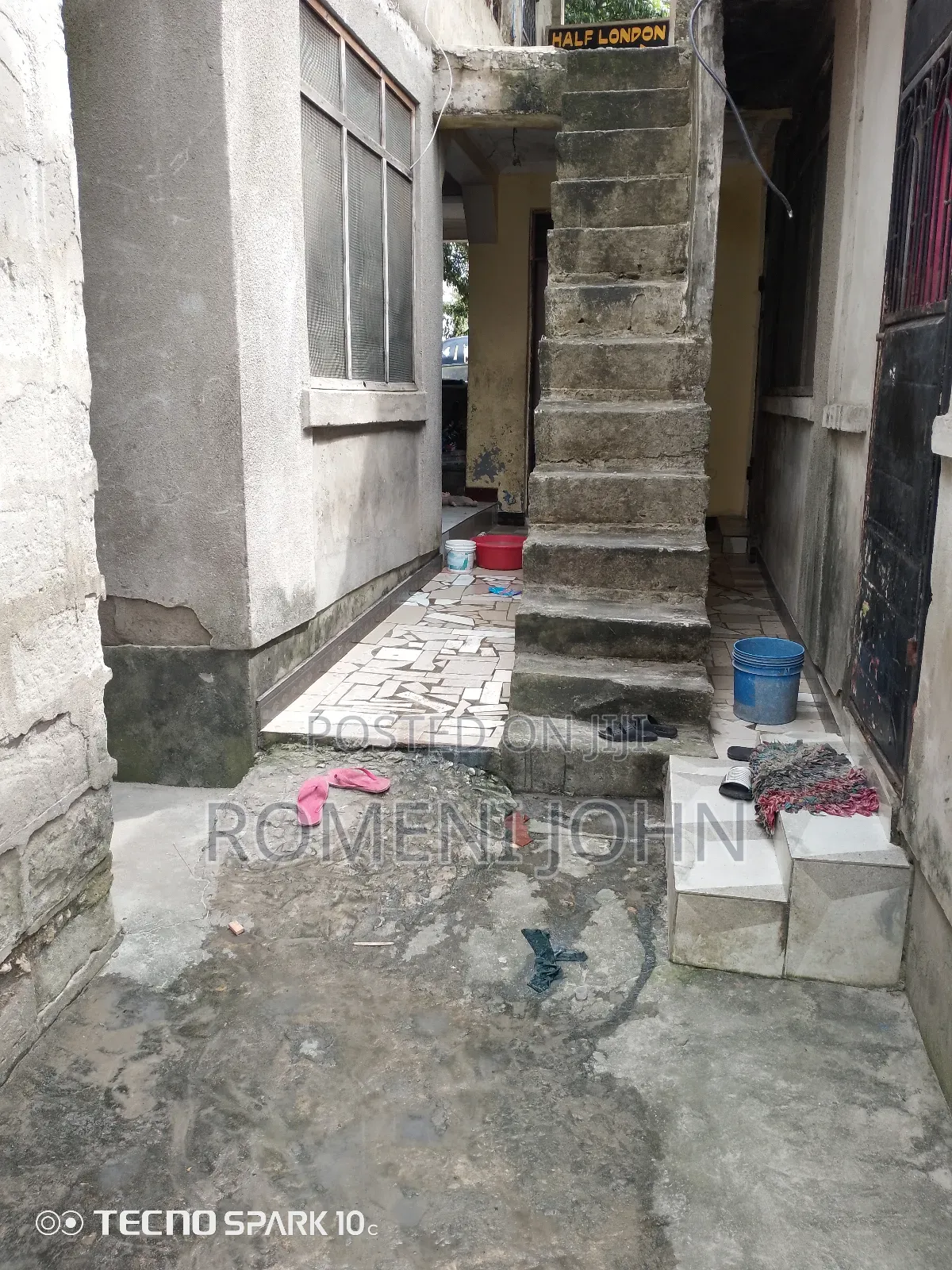 13bdrm Apartment in Tanzania Daresalaam, Ilala for sale
