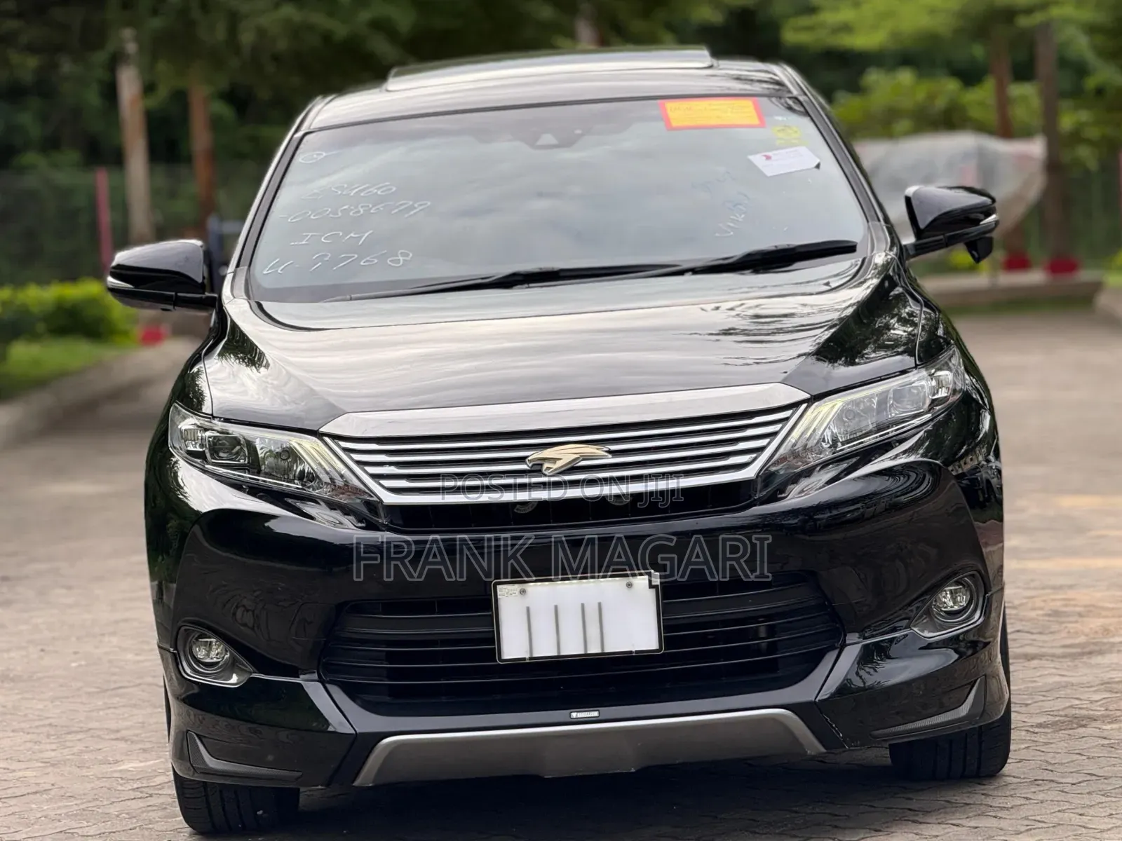 Toyota Harrier 2.0 2015 Black