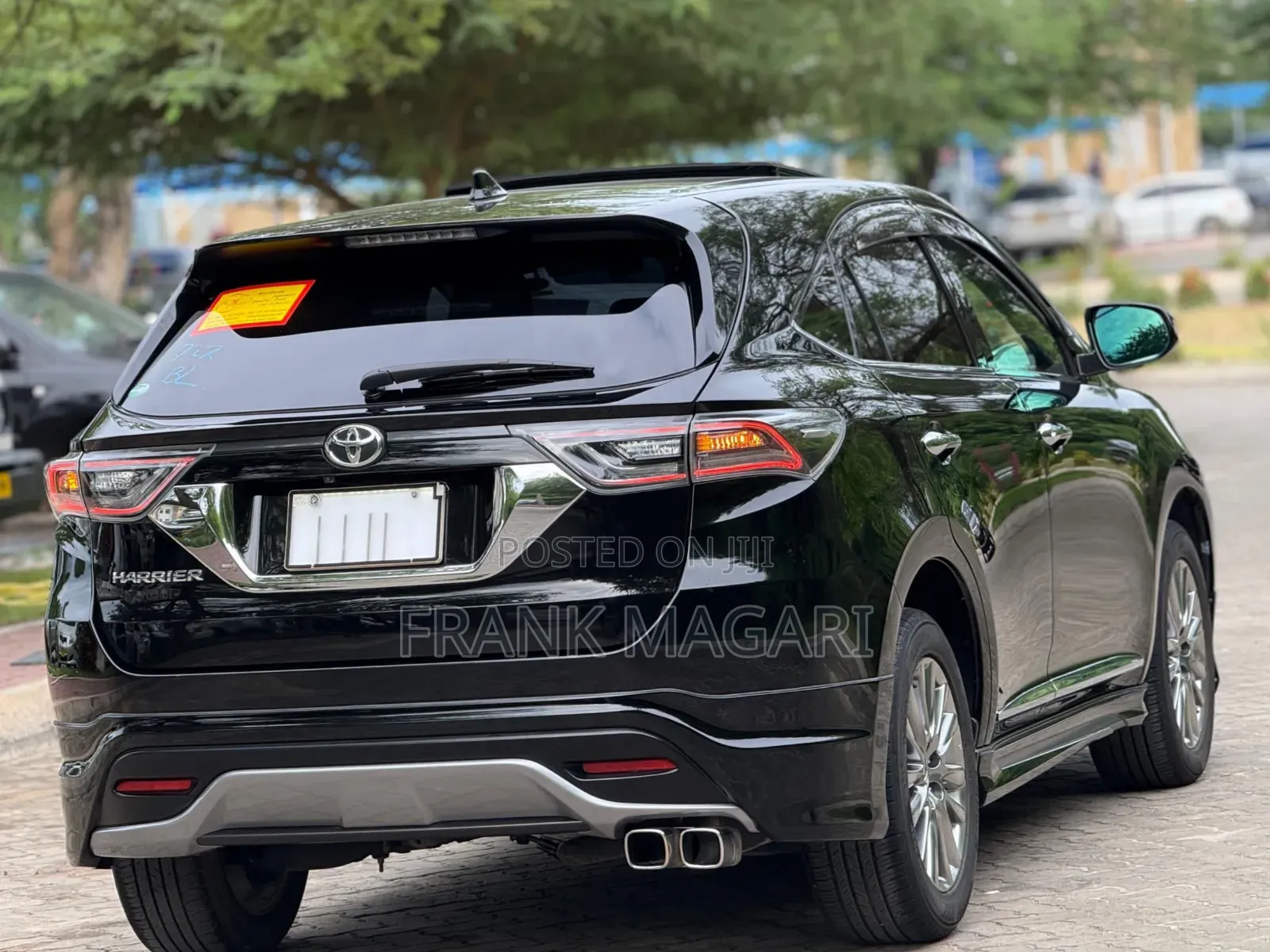 Toyota Harrier 2.0 2015 Black
