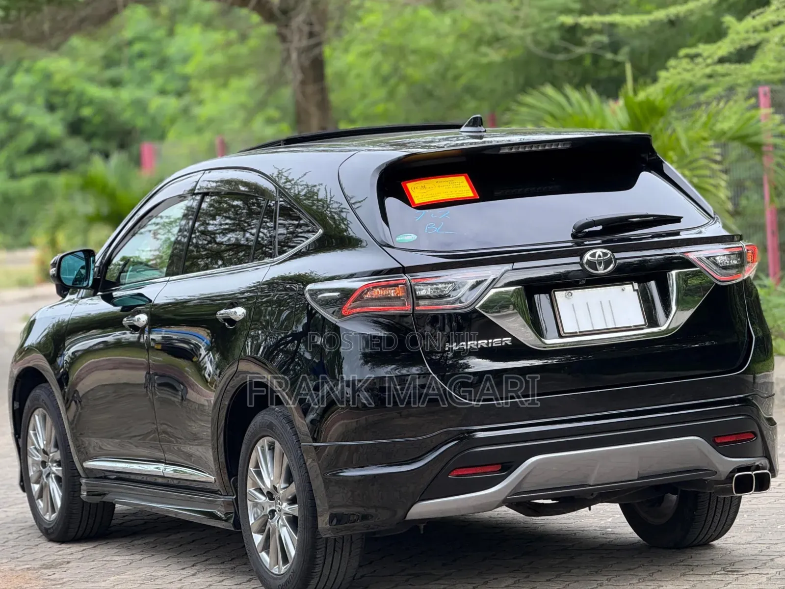 Toyota Harrier 2.0 2015 Black