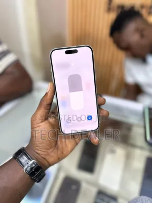 Apple iPhone 15 128 GB Green