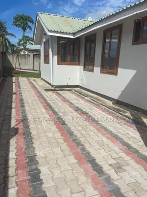 5bdrm House in Teta, Mbweni for rent