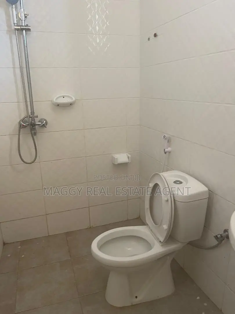 5bdrm House in Teta, Mbweni for rent