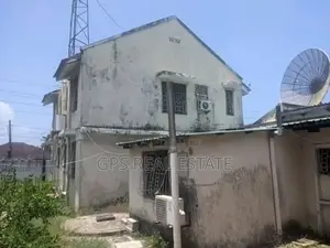 5bdrm House in Mikocheni A, Kinondoni for sale