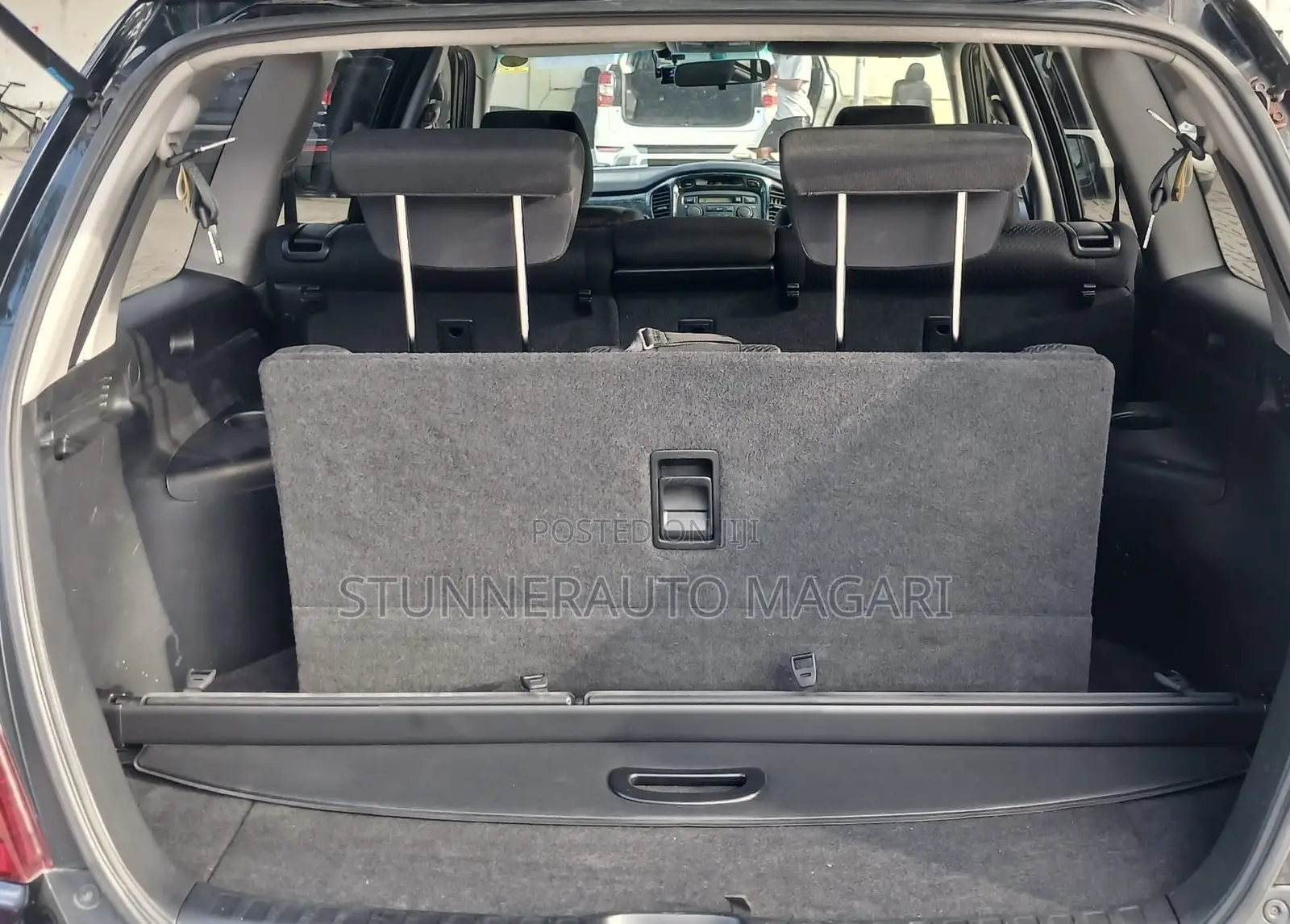 Toyota Kluger 2004 Black