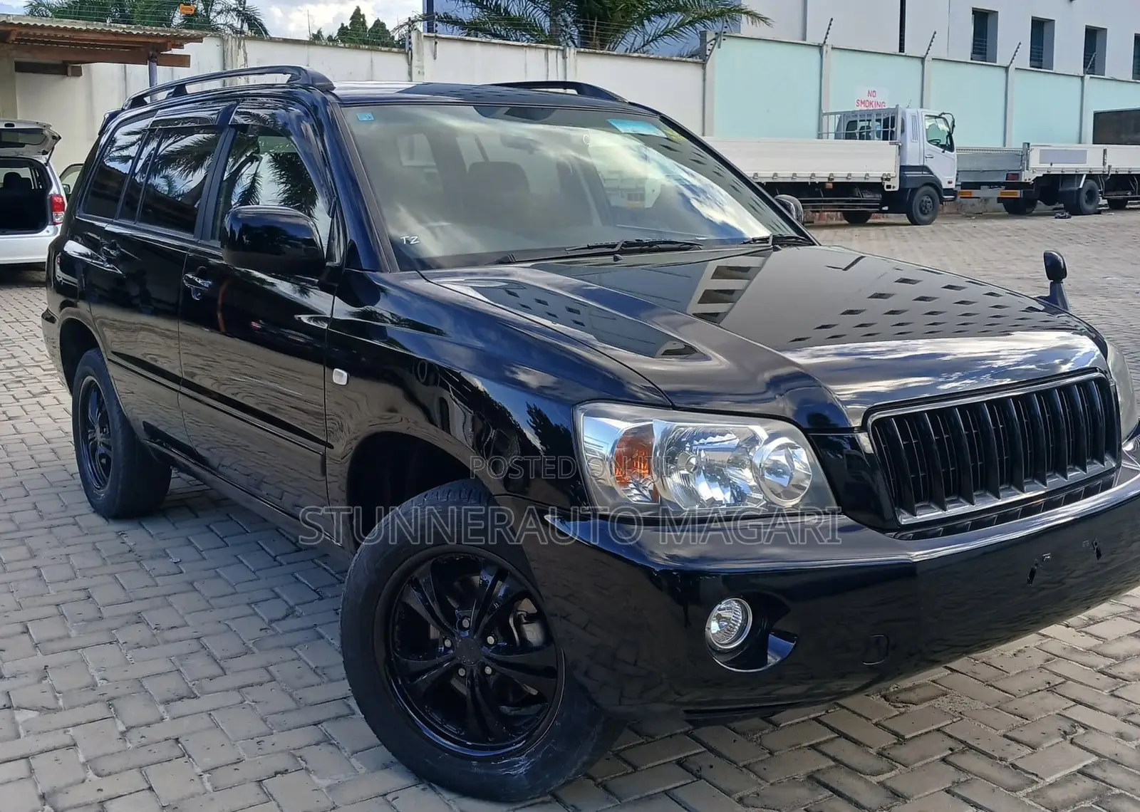 Toyota Kluger 2004 Black