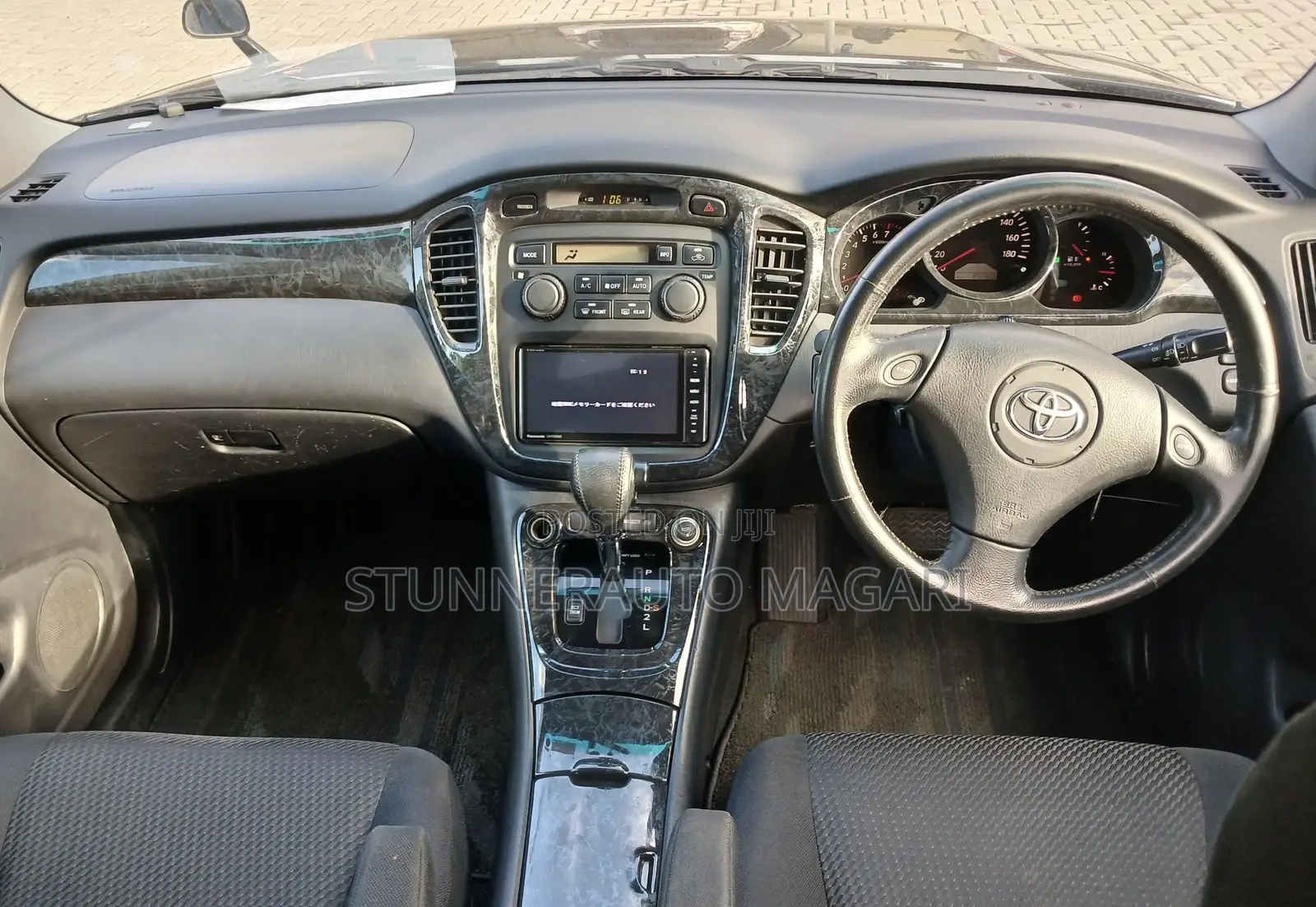Toyota Kluger 2004 Black