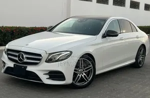 Mercedes-Benz E200 2017 Pearl