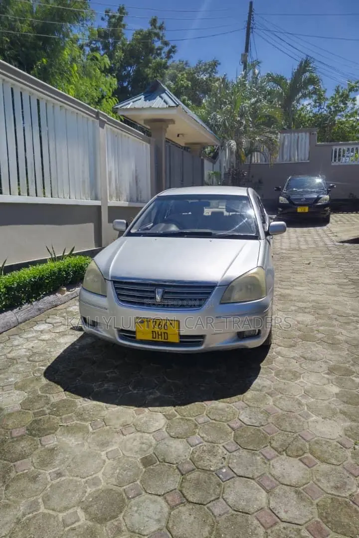 Toyota Premio 2005 Silver