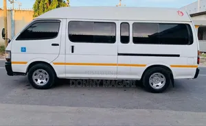 Toyota HiAce 2008 White