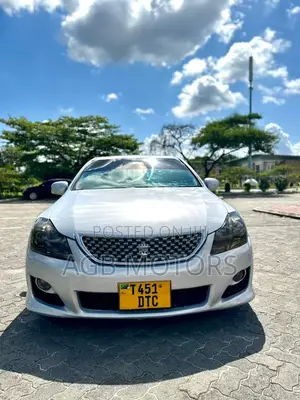 Toyota Crown 2009 Silver