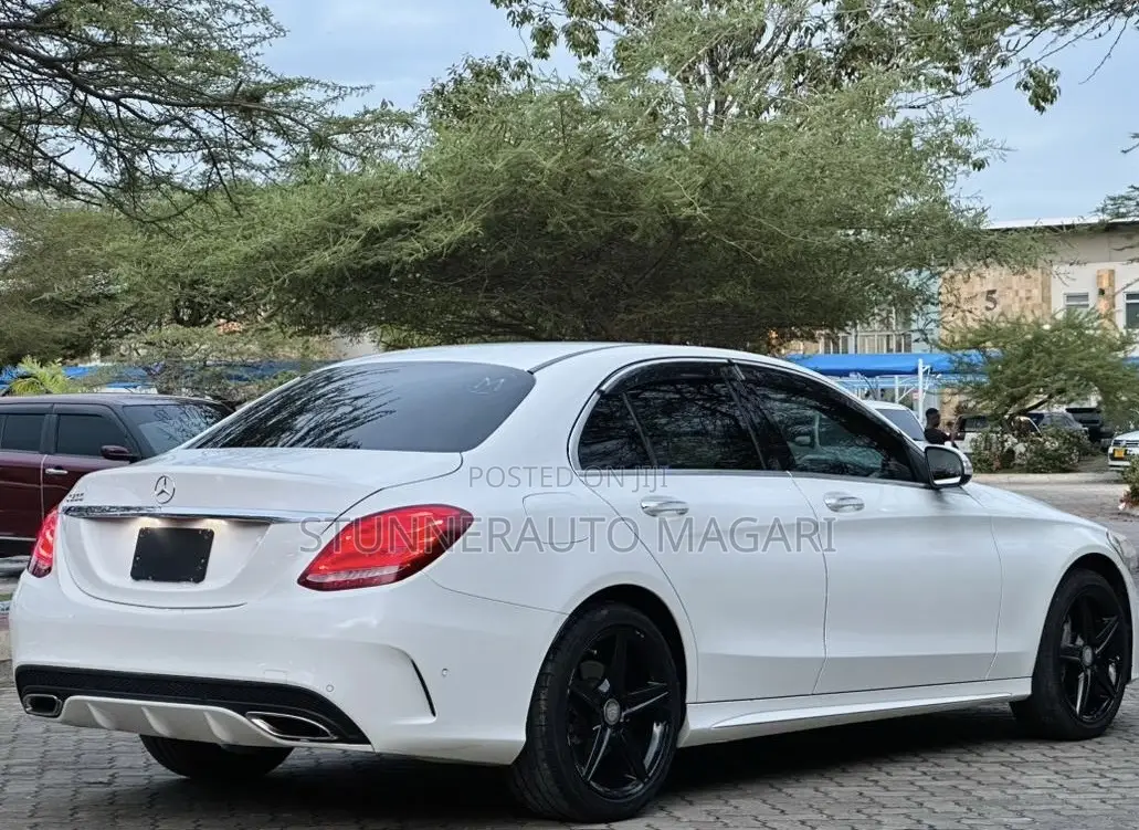 Mercedes-Benz C-Class 2015 White