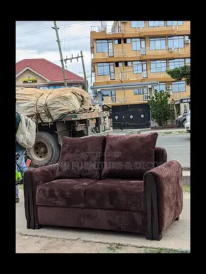 Kisofa Cha Watu Wawili