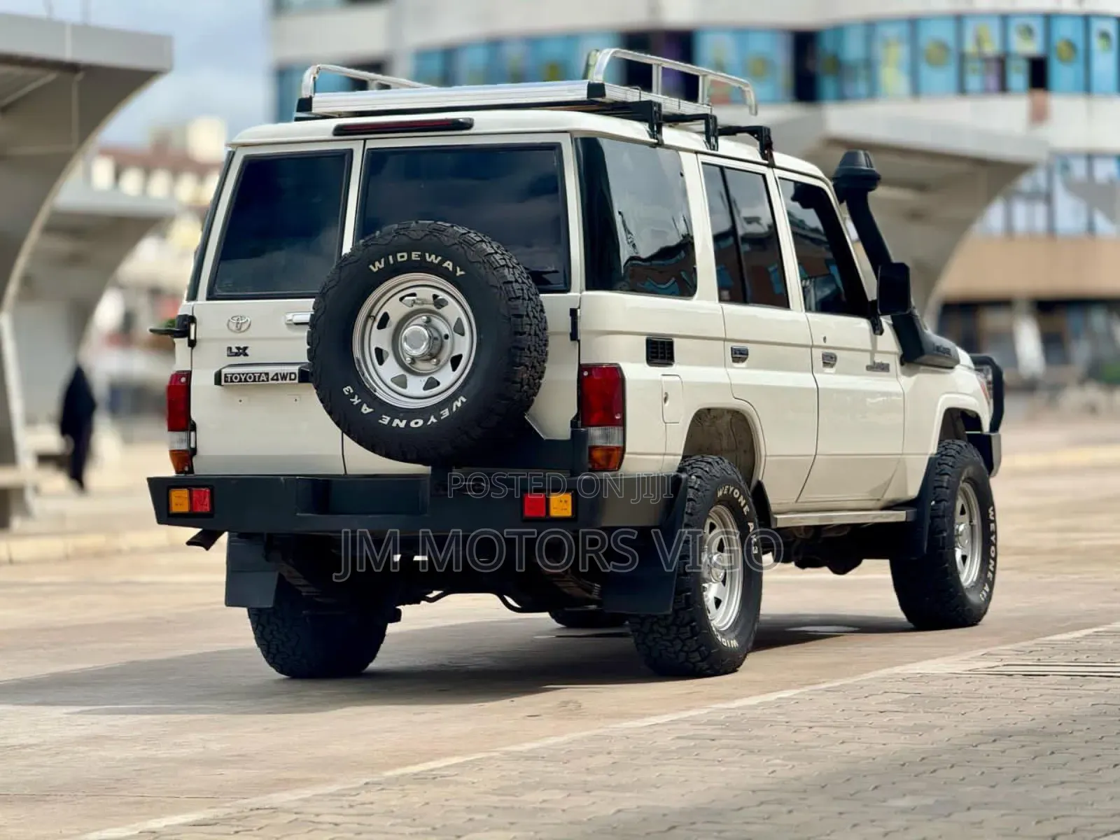Toyota Land Cruiser 4.5 V8 DLX 2012 White