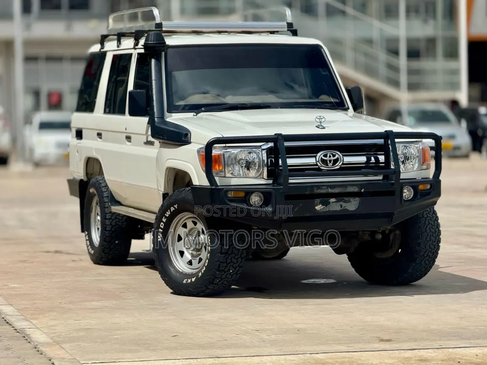 Toyota Land Cruiser 4.5 V8 DLX 2012 White