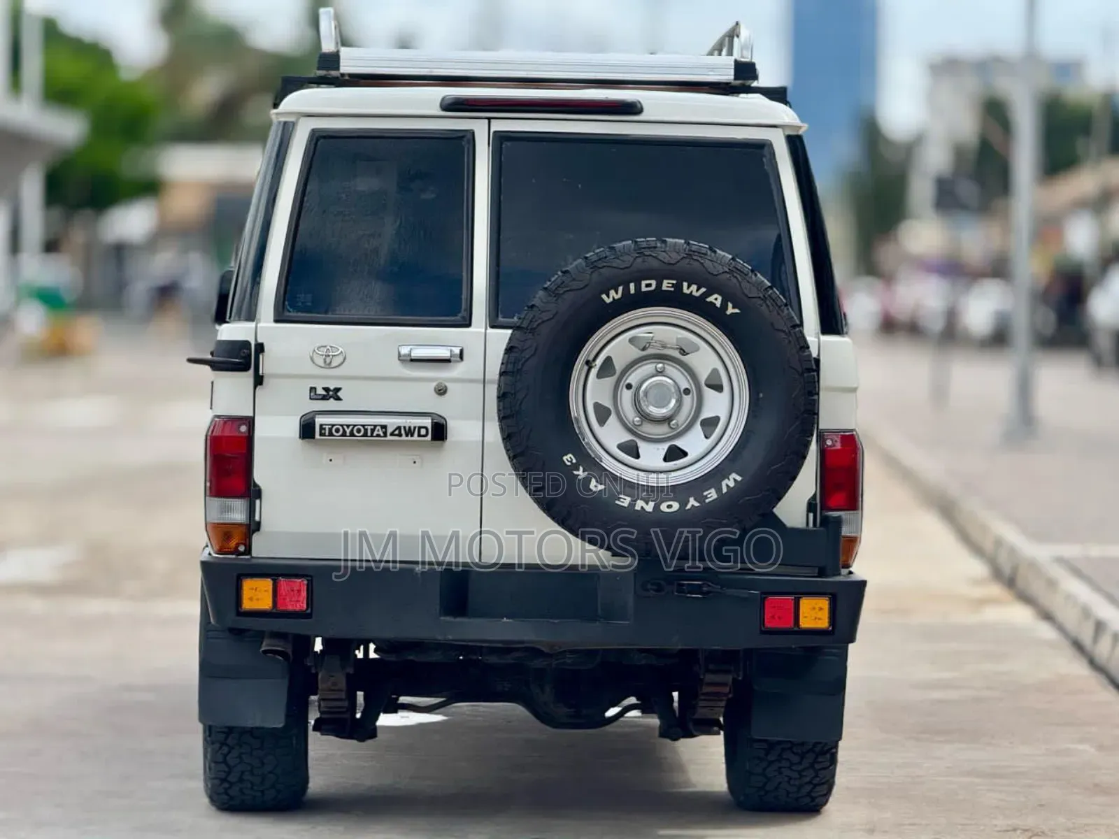 Toyota Land Cruiser 4.5 V8 DLX 2012 White