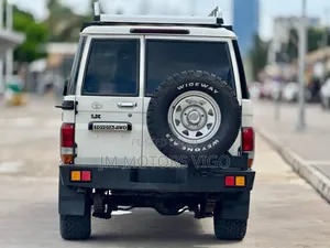 Toyota Land Cruiser 4.5 V8 DLX 2012 White