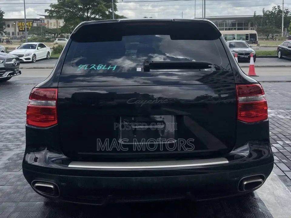 Porsche Cayenne 2007 Black