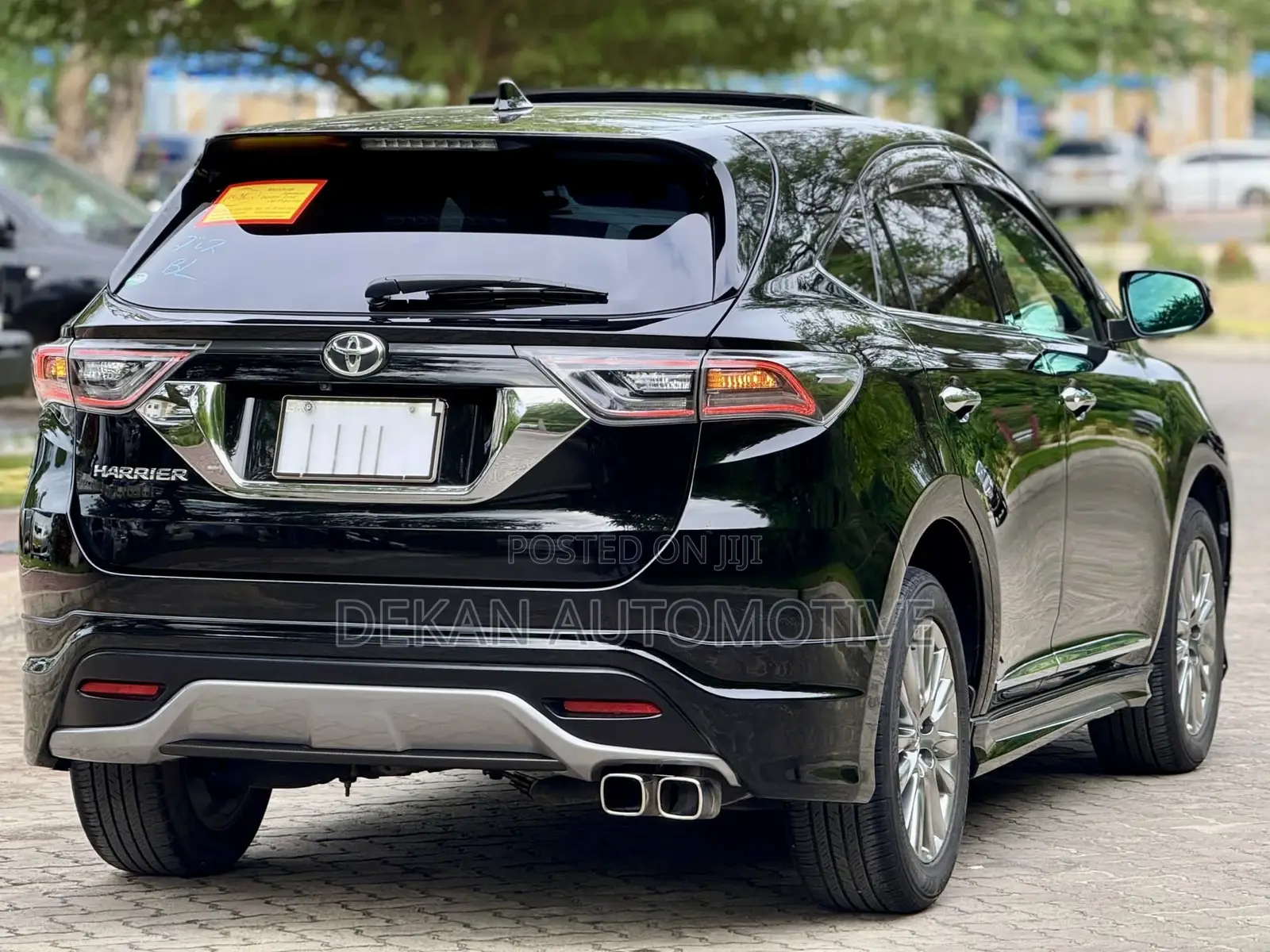Toyota Harrier 2.0 2015 Black