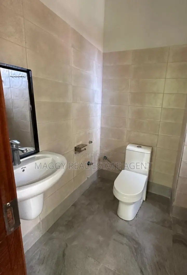3bdrm House in Ununio, Kunduchi for rent