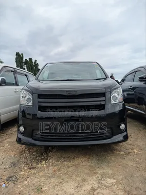 Toyota Noah 2012 Black