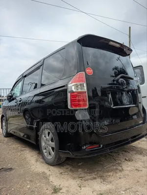 Toyota Noah 2012 Black