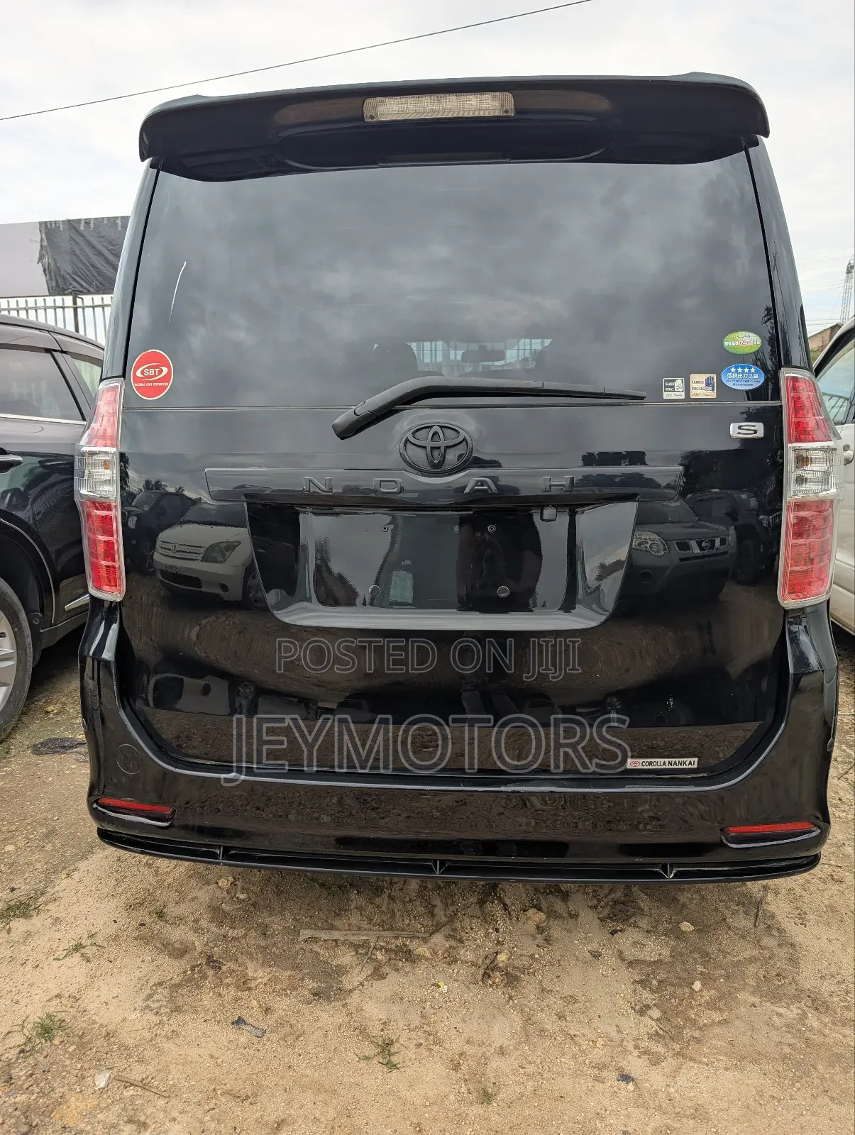 Toyota Noah 2012 Black