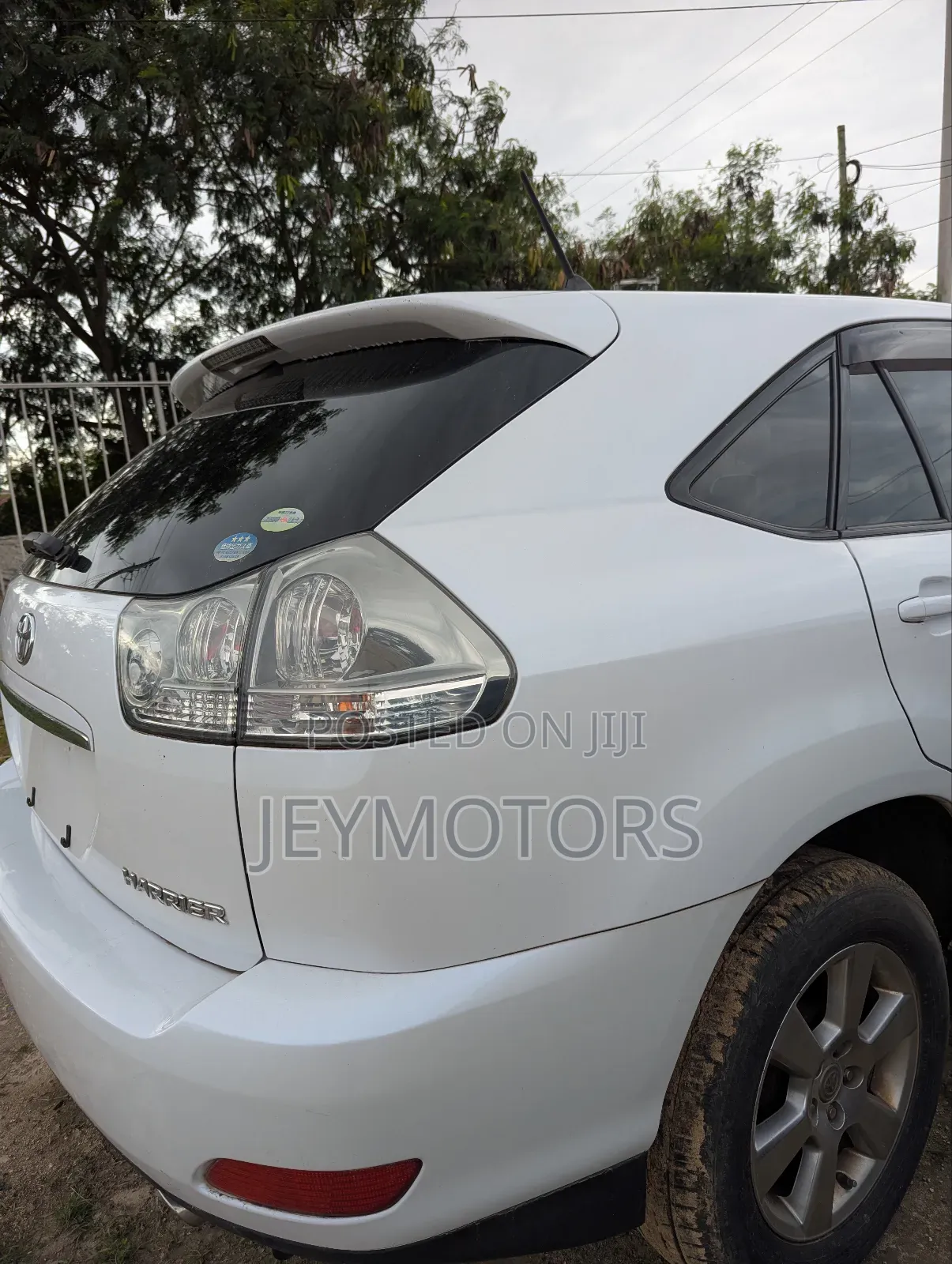 Toyota Harrier 2006 White