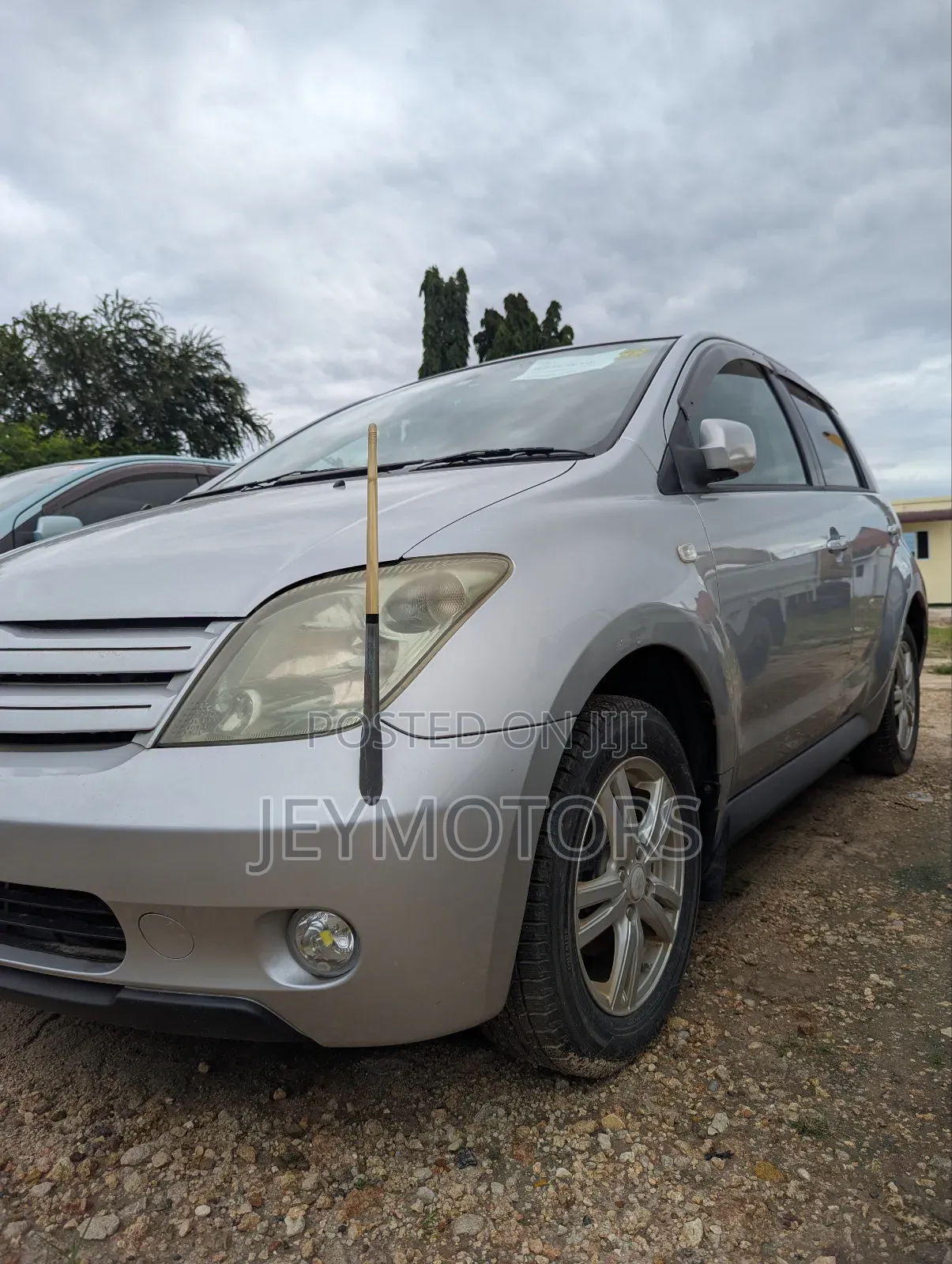 Toyota IST 2005 Silver