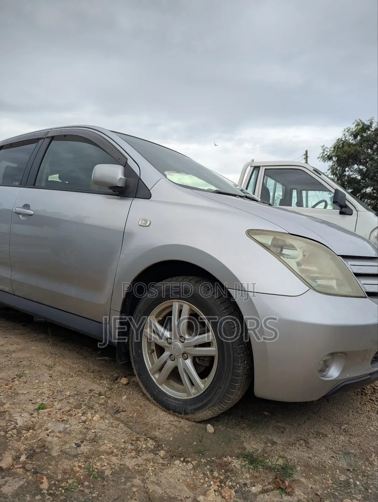 Toyota IST 2005 Silver