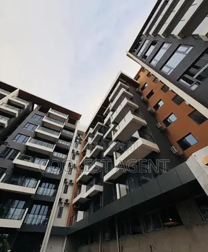 3bdrm Apartment in Coolest Estate, Masaki for sale