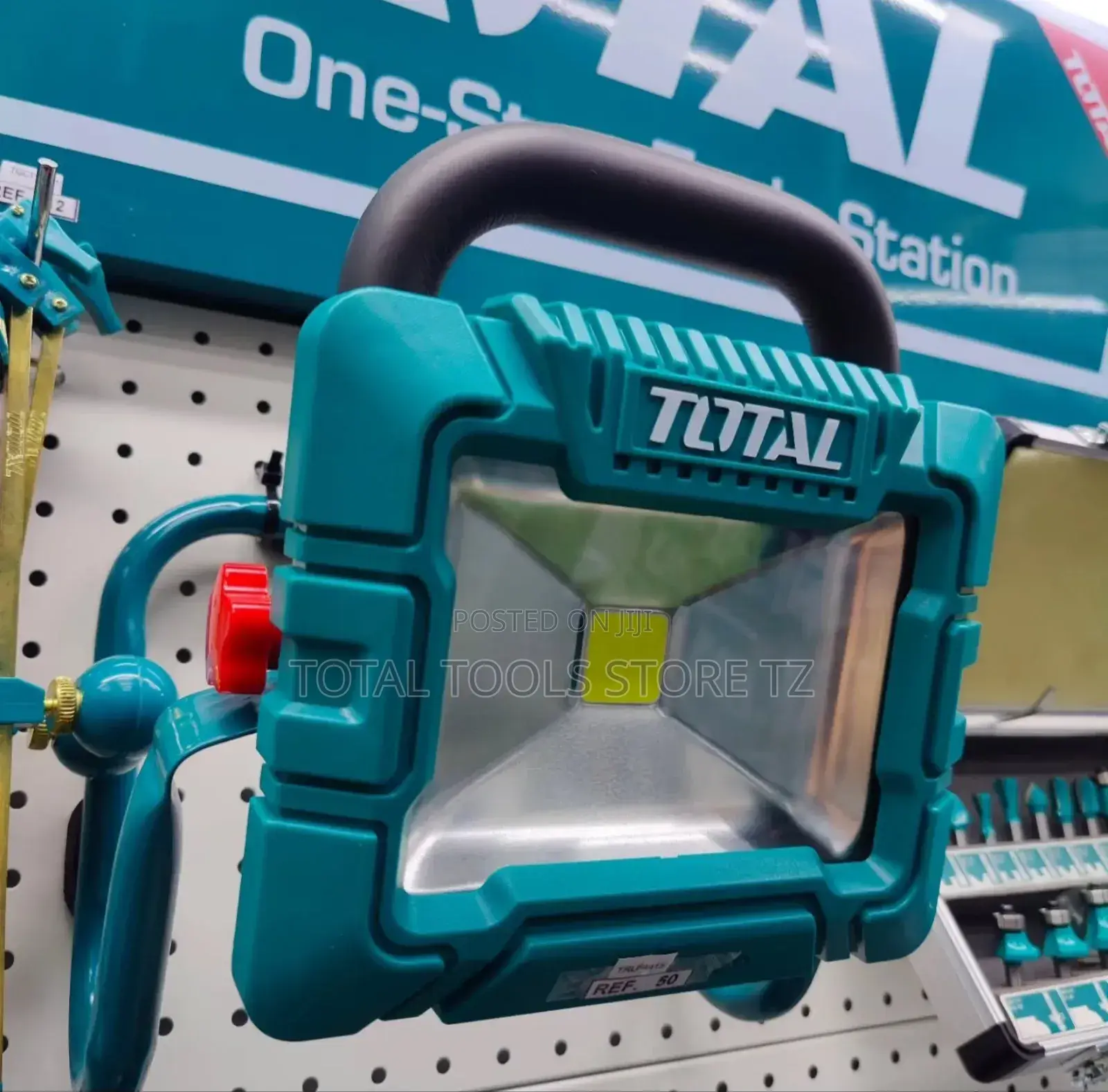 Total Flood Light - 4 / Work Lamp Cordless Lithium Ion