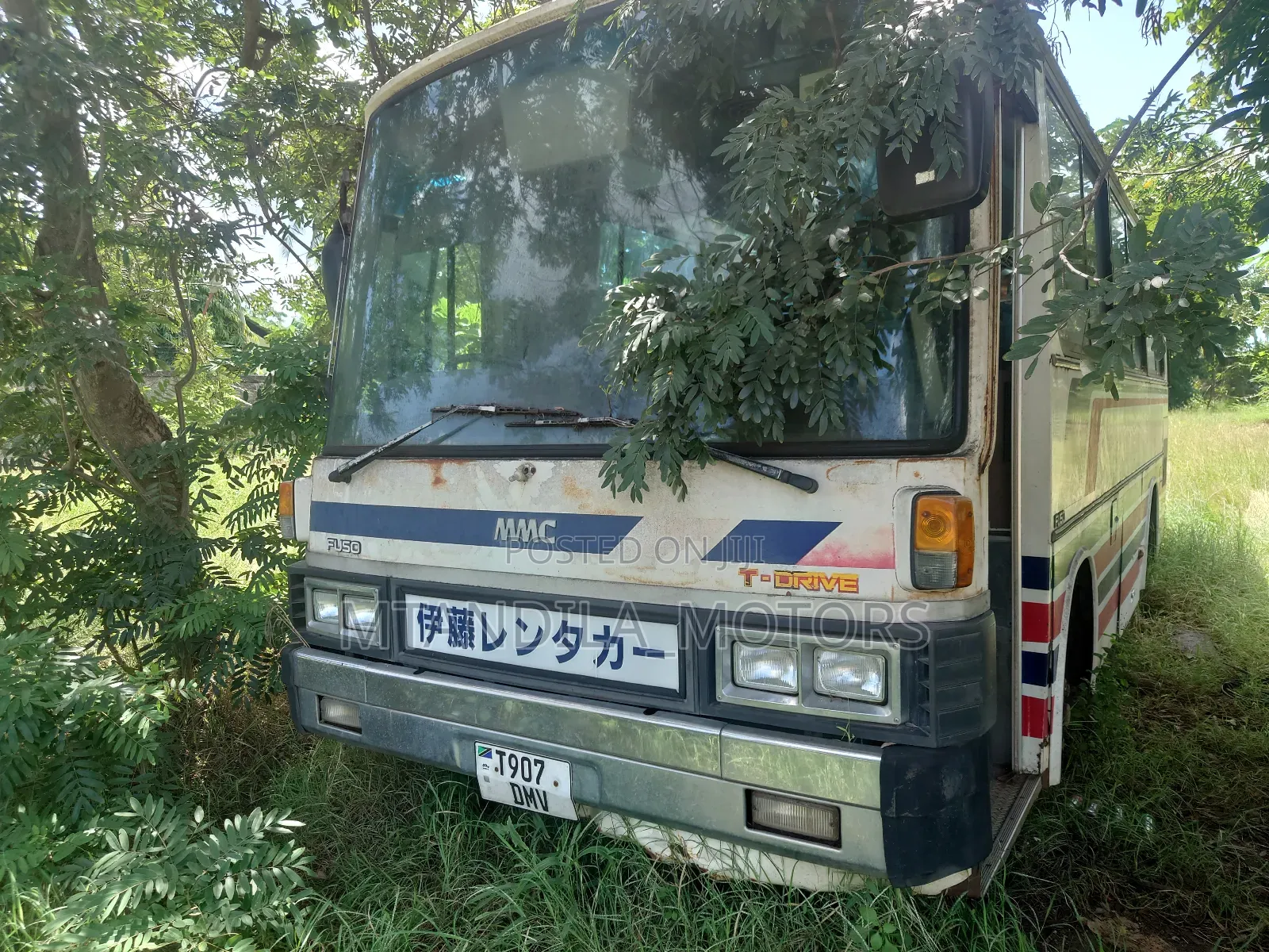 Mitsubishi L300 2002 White