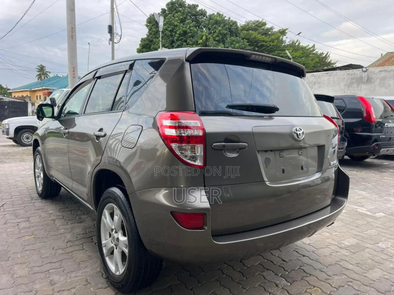Toyota RAV4 2010 Gray