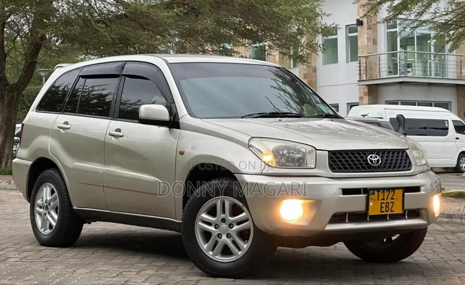 Toyota RAV4 2005 Gold
