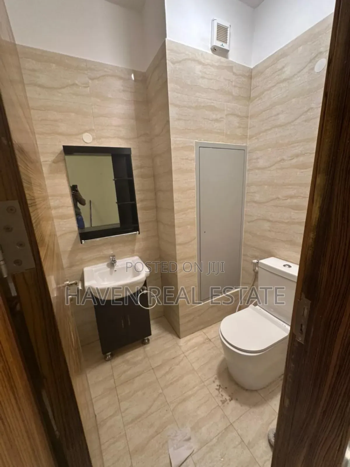 Furnished 3bdrm Apartment in Masaki for rent