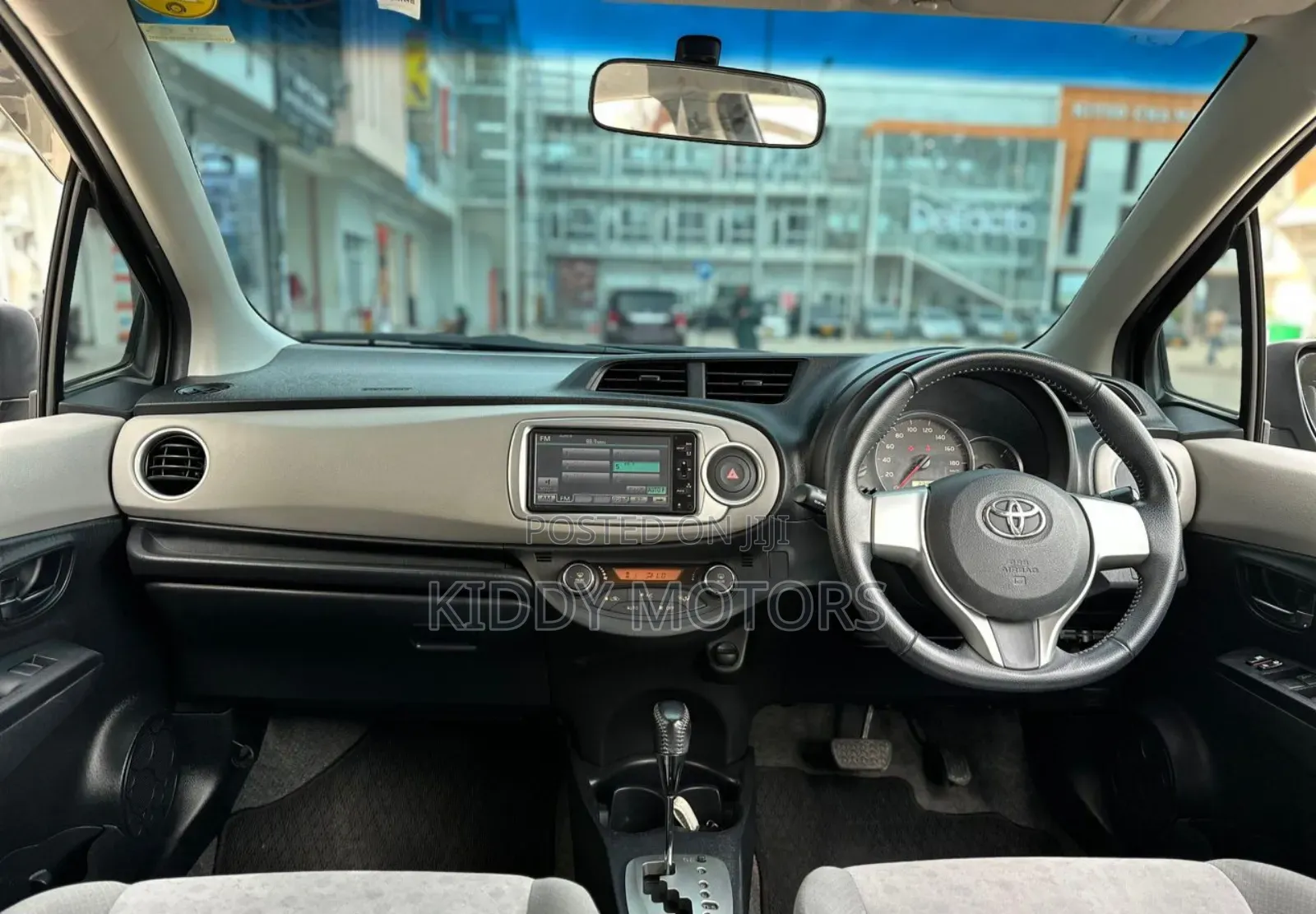 Toyota Vitz 2014 Black
