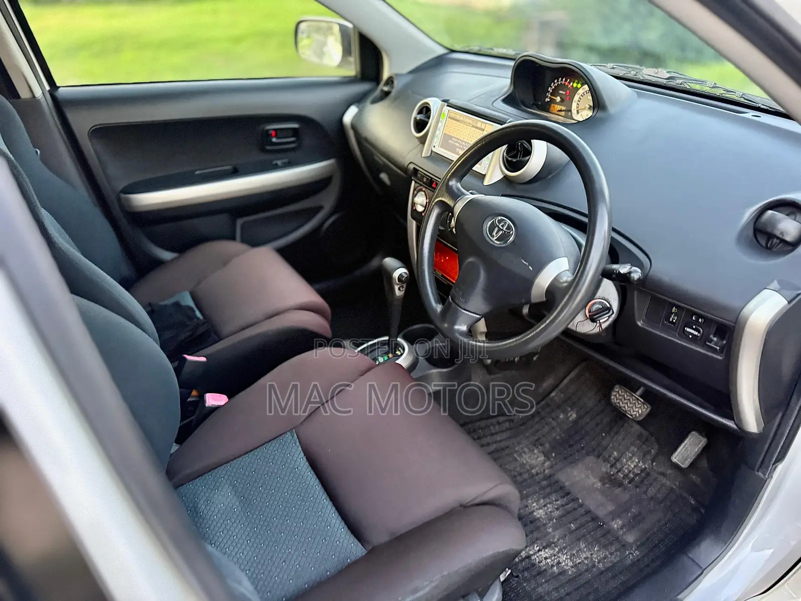 Toyota IST 2006 White