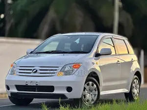 Toyota IST 2006 White
