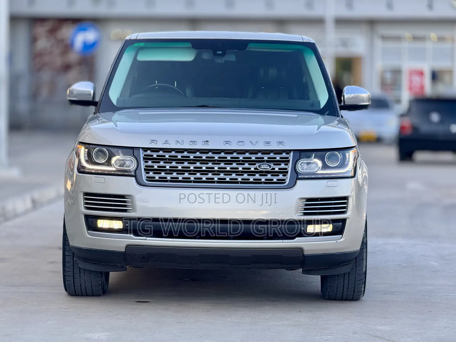 Land Rover Range Rover Vogue 2014 Gold