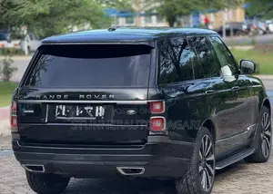 Land Rover Range Rover Vogue 2015 Black