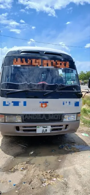 Toyota Coaster 2002 White