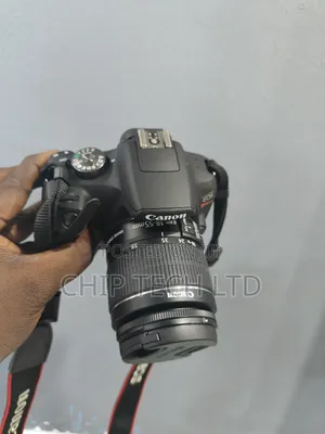 Canon Rebel T7 / 2000d
