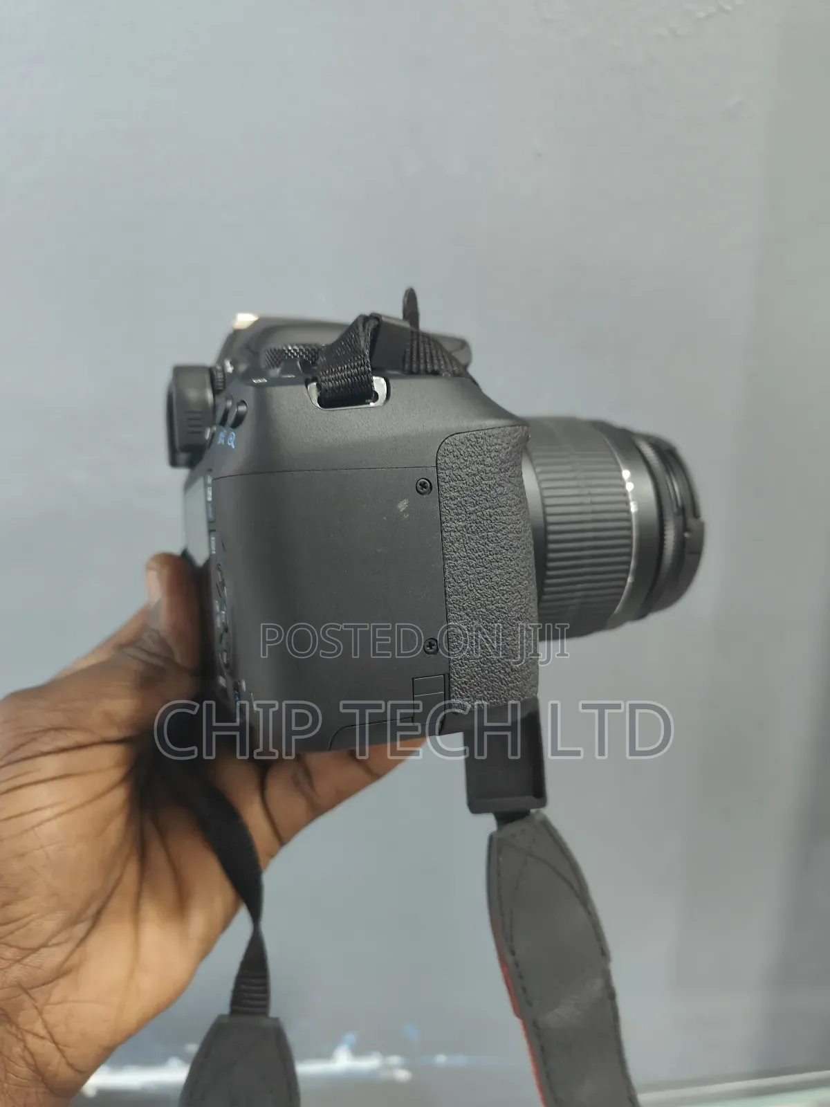 Canon Rebel T7 / 2000d